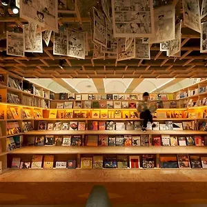 「泊まれる本屋」book And Bed 新宿 ホステル